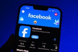 A megcsalás jelei a Facebookon
