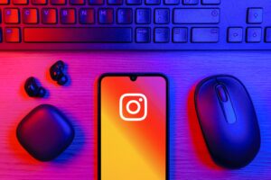 hogyan láthatom, hogy a feleségem kinek üzenget az Instagramon
