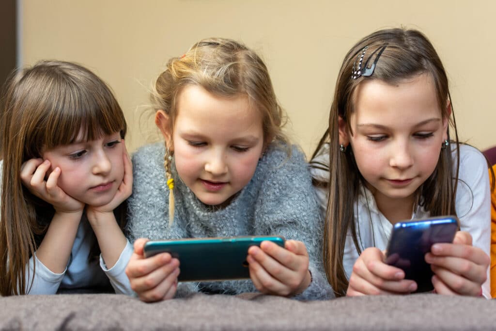 Jak sledovat textové zprávy mého dítěte na iPhonu's